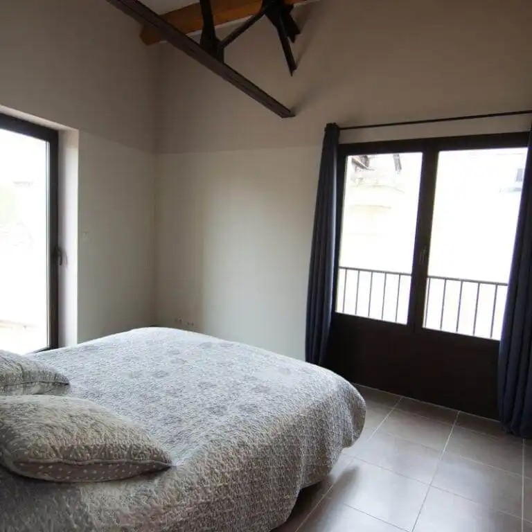 Location appartement vacances dans les Alpilles (08)